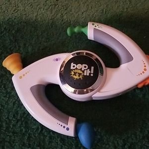 Bop it extreme